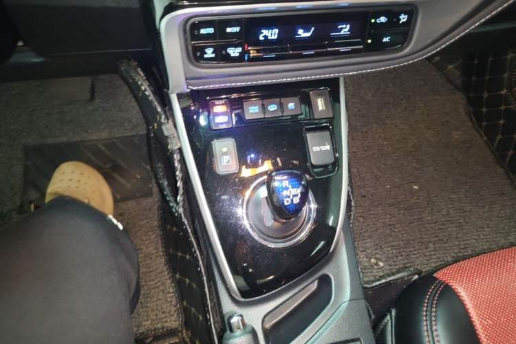 Used Toyota Corolla Hybrid E+ 2019 1.8L E-CVT Leading Edition Gear Lever