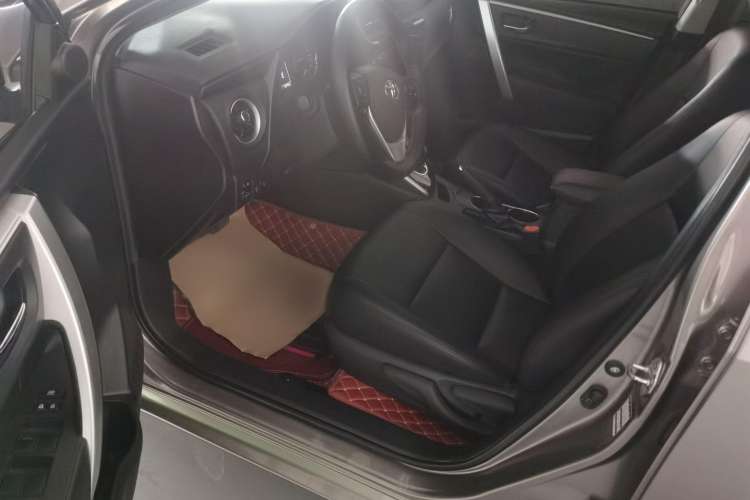 Used Toyota Corolla Hybrid E+ 2019 1.8L E-CVT Leading Edition Interior 2