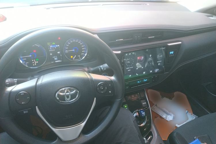 Used Toyota Corolla Hybrid E+ 2019 1.8L E-CVT Leading Edition Interior 2