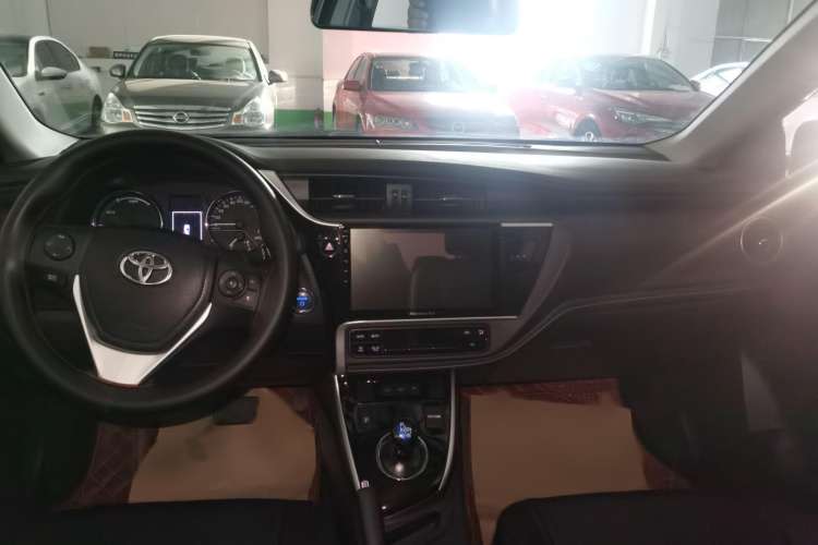 Used Toyota Corolla Hybrid E+ 2019 1.8L E-CVT Leading Edition Interior 3