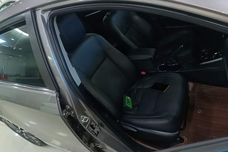 Used Toyota Corolla Hybrid E+ 2019 1.8L E-CVT Luxury Edition Right Front Seat