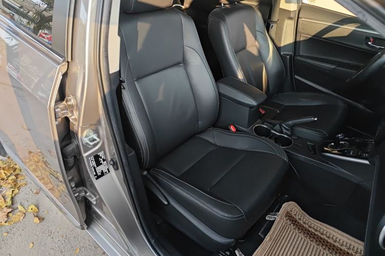 Used Toyota Corolla Hybrid E+ 2019 1.8L E-CVT Luxury Edition Right Front Seat
