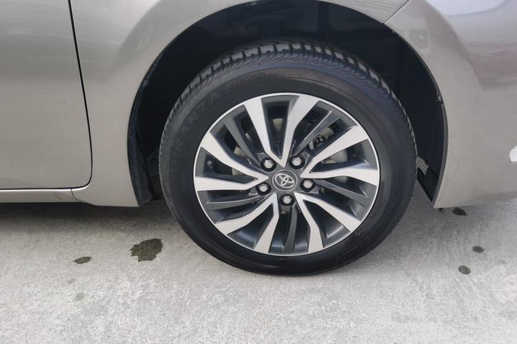 Used Toyota Corolla Hybrid E+ 2019 1.8L E-CVT Leading Edition Right Front Wheel Hub