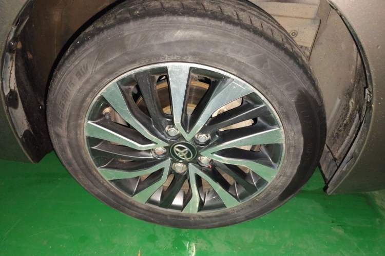 Used Toyota Corolla Hybrid E+ 2019 1.8L E-CVT Luxury Edition Right Front Wheel Hub