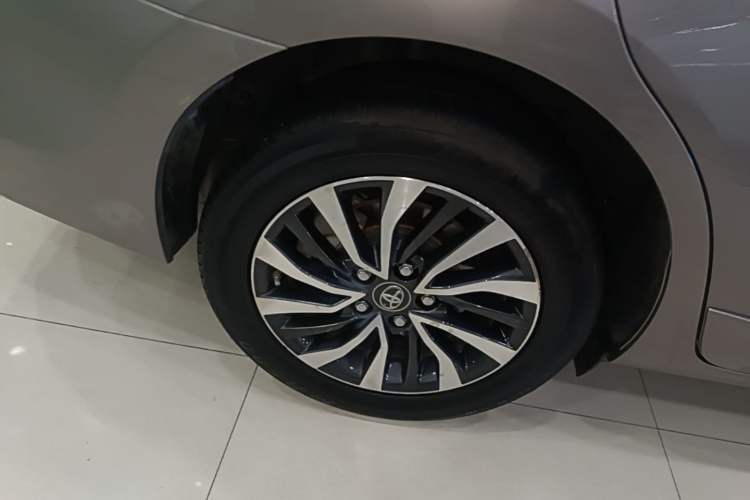 Used Toyota Corolla Hybrid E+ 2019 1.8L E-CVT Luxury Edition Right Rear Wheel Hub