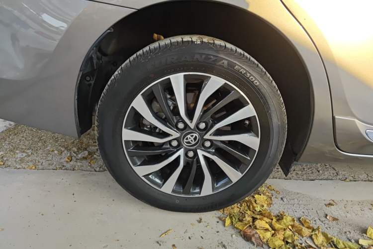 Used Toyota Corolla Hybrid E+ 2019 1.8L E-CVT Luxury Edition Right Rear Wheel Hub