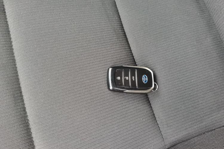 Used Toyota Corolla Hybrid E+ 2019 1.8L E-CVT Leading Edition Vehicle Key