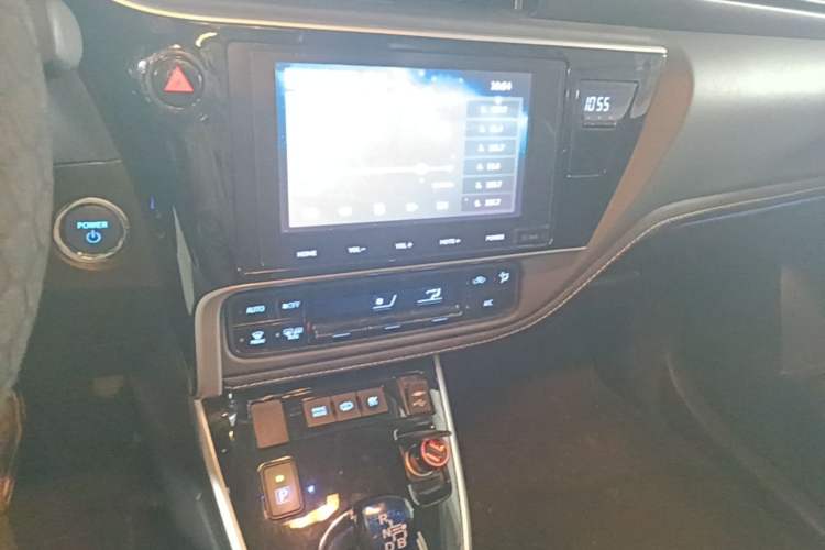 Used Toyota Corolla Hybrid E+ 2019 1.8L E-CVT Luxury Edition Audio And AC Panel