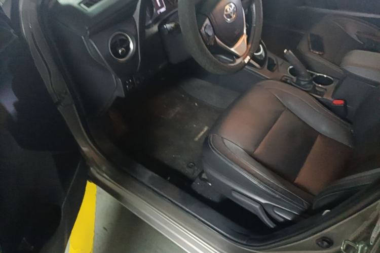 Used Toyota Corolla Hybrid E+ 2019 1.8L E-CVT Luxury Edition Driver Seat
