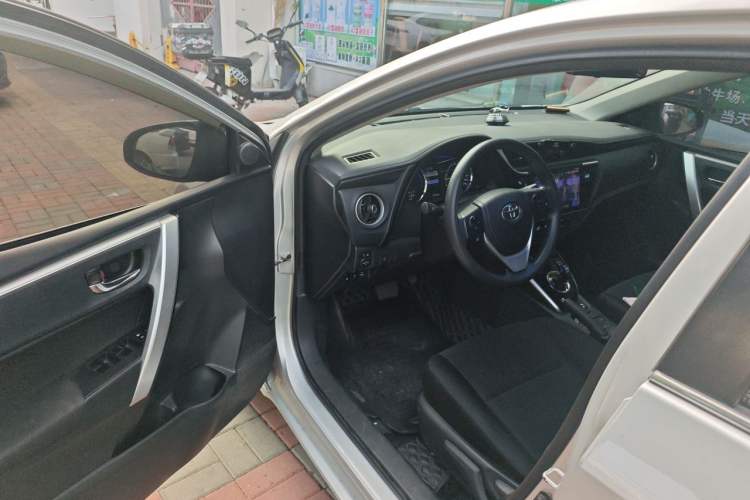 Used Toyota Corolla Hybrid E+ 2019 1.8L E-CVT Pioneer Edition Driver Seat