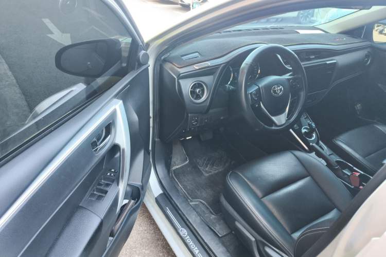 Used Toyota Corolla Hybrid E+ 2019 1.8L E-CVT Leading Edition Driver Seat