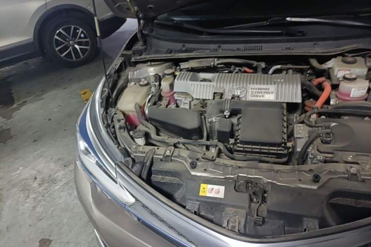 Used Toyota Corolla Hybrid E+ 2019 1.8L E-CVT Luxury Edition Engine Bay Right