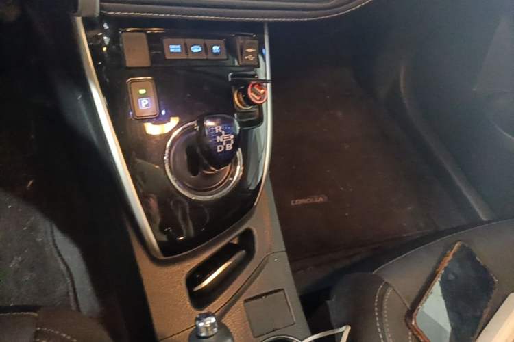Used Toyota Corolla Hybrid E+ 2019 1.8L E-CVT Luxury Edition Gear Lever