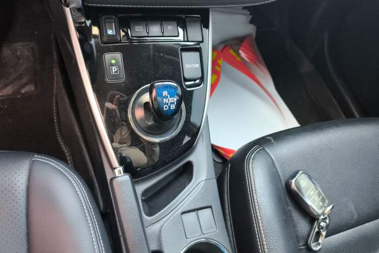 Used Toyota Corolla Hybrid E+ 2019 1.8L E-CVT Leading Edition Gear Lever