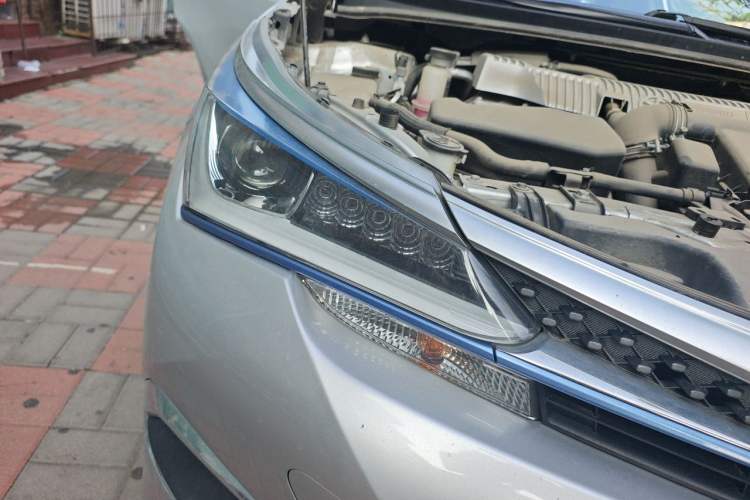 Used Toyota Corolla Hybrid E+ 2019 1.8L E-CVT Pioneer Edition Right Front Headlight