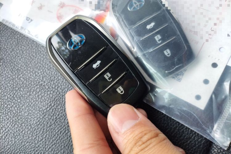 Used Toyota Corolla Hybrid E+ 2019 1.8L E-CVT Leading Edition Vehicle Key