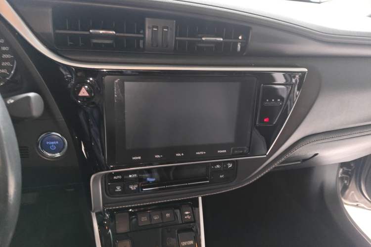 Used Toyota Corolla Hybrid E+ 2019 1.8L E-CVT Luxury Edition Audio And AC Panel
