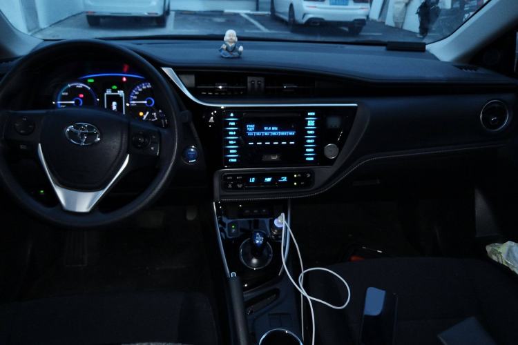 Used Toyota Corolla Hybrid E+ 2019 1.8L E-CVT Leading Edition Center Console