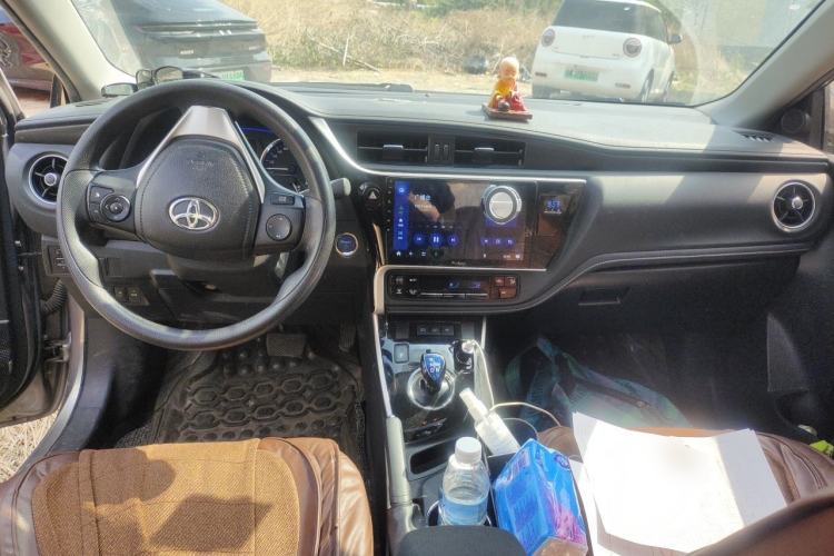 Used Toyota Corolla Hybrid E+ 2019 1.8L E-CVT Leading Edition Center Console