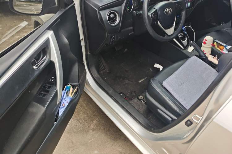 Used Toyota Corolla Hybrid E+ 2019 1.8L E-CVT Luxury Edition Driver Seat
