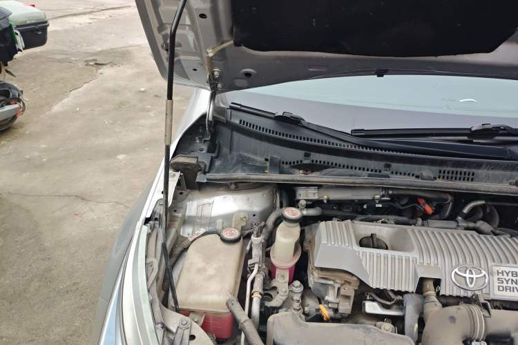 Used Toyota Corolla Hybrid E+ 2019 1.8L E-CVT Luxury Edition Engine Bay Right