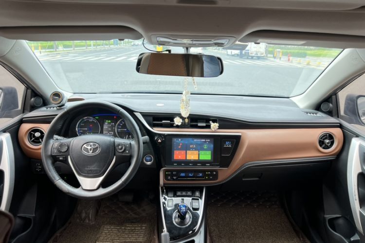 Used Toyota Corolla Hybrid E+ 2019 1.8L E-CVT Luxury Edition Interior 3