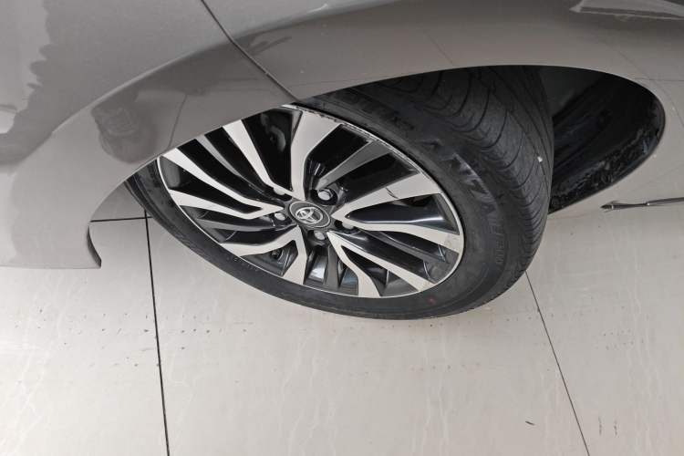 Used Toyota Corolla Hybrid E+ 2019 1.8L E-CVT Luxury Edition Left Front Wheel Hub