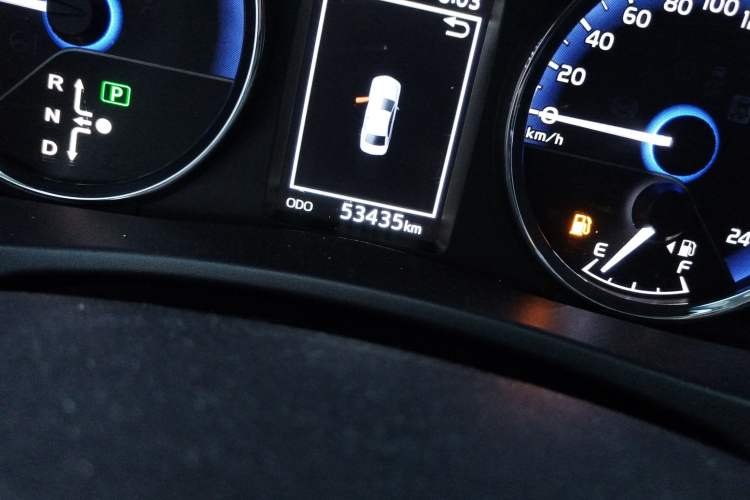Used Toyota Corolla Hybrid E+ 2019 1.8L E-CVT Leading Edition Odometer Close Up