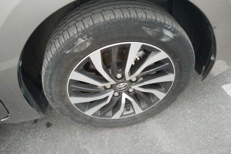 Used Toyota Corolla Hybrid E+ 2019 1.8L E-CVT Leading Edition Right Front Wheel Hub