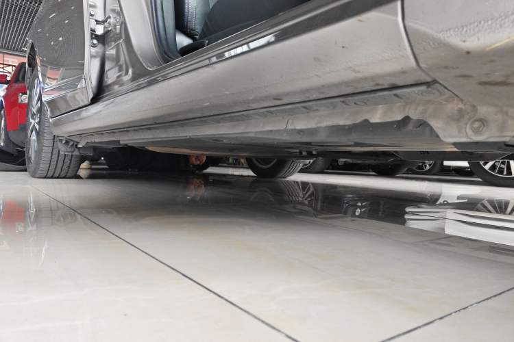 Used Toyota Corolla Hybrid E+ 2019 1.8L E-CVT Luxury Edition Right Side Sill