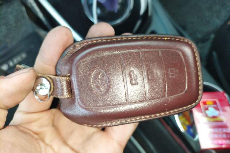 Used Toyota Corolla Hybrid E+ 2019 1.8L E-CVT Leading Edition Vehicle Key