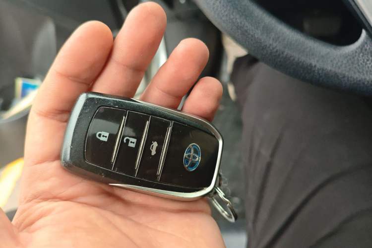 Used Toyota Corolla Hybrid E+ 2019 1.8L E-CVT Luxury Edition Vehicle Key