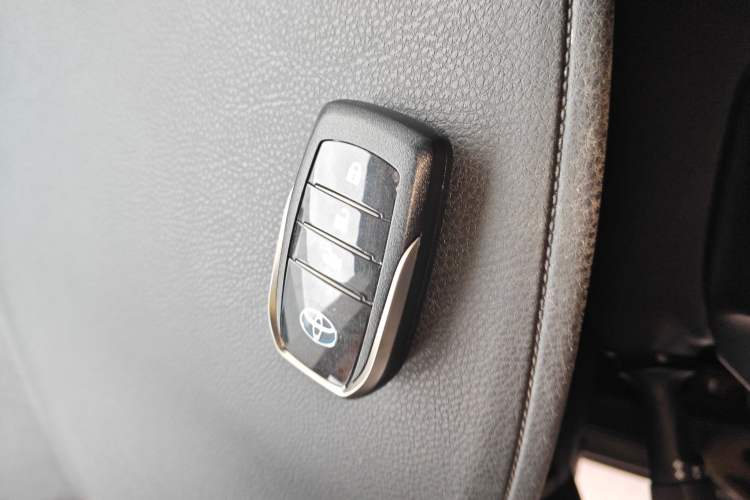 Used Toyota Corolla Hybrid E+ 2019 1.8L E-CVT Luxury Edition Vehicle Key