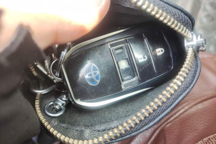 Used Toyota Corolla Hybrid E+ 2019 1.8L E-CVT Leading Edition Vehicle Key
