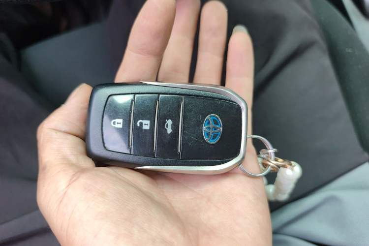 Used Toyota Corolla Hybrid E+ 2019 1.8L E-CVT Leading Edition Vehicle Key