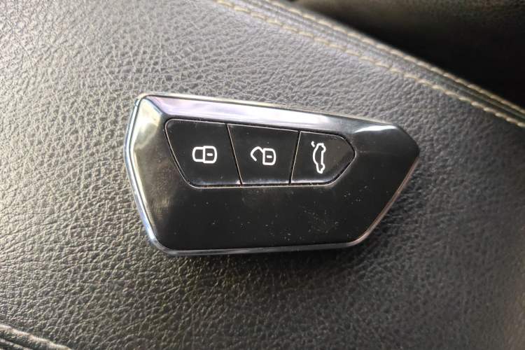 Used Toyota Corolla Hybrid E+ 2019 1.8L E-CVT Luxury Edition Vehicle Key