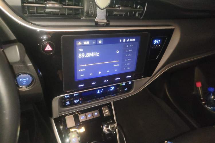 Used Toyota Corolla Hybrid E+ 2019 1.8L E-CVT Luxury Edition Audio And AC Panel