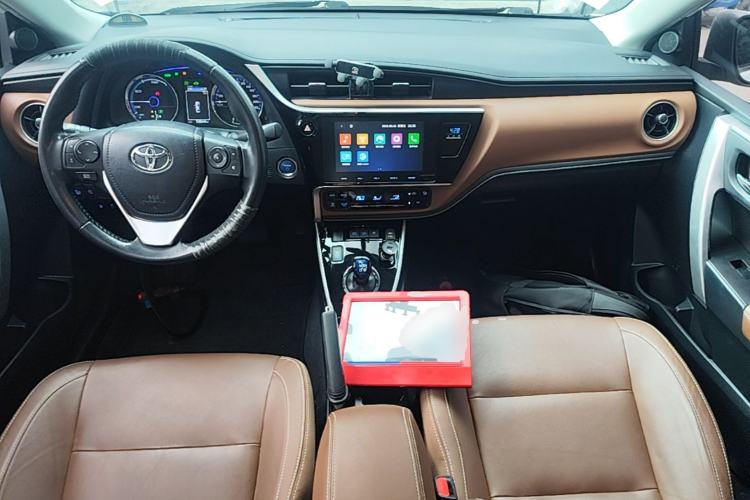 Used Toyota Corolla Hybrid E+ 2019 1.8L E-CVT Luxury Edition Center Console