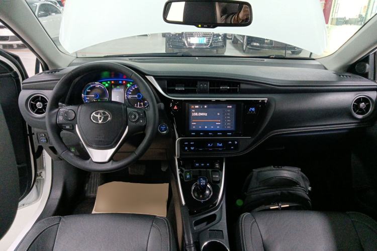Used Toyota Corolla Hybrid E+ 2019 1.8L E-CVT Luxury Edition Center Console
