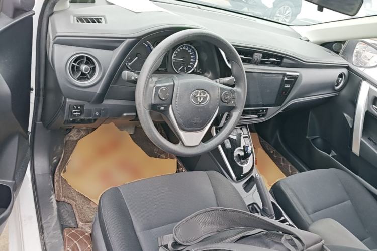 Used Toyota Corolla Hybrid E+ 2019 1.8L E-CVT Leading Edition Center Console