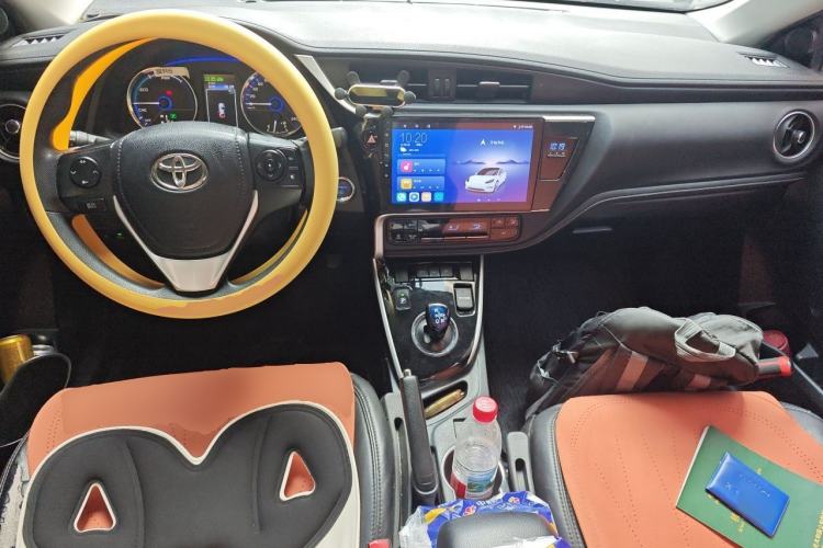 Used Toyota Corolla Hybrid E+ 2019 1.8L E-CVT Leading Edition Center Console