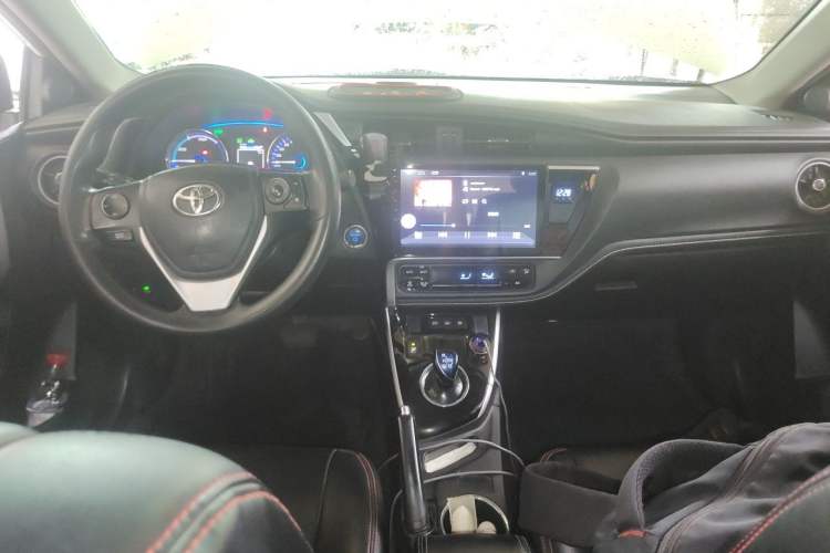 Used Toyota Corolla Hybrid E+ 2019 1.8L E-CVT Leading Edition Center Console