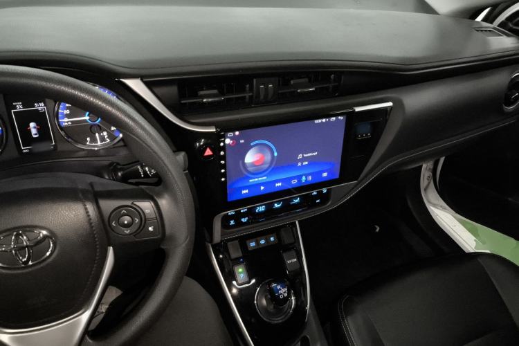 Used Toyota Corolla Hybrid E+ 2019 1.8L E-CVT Leading Edition Center Console