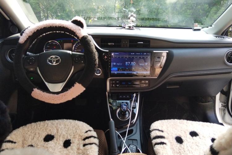 Used Toyota Corolla Hybrid E+ 2019 1.8L E-CVT Leading Edition Center Console