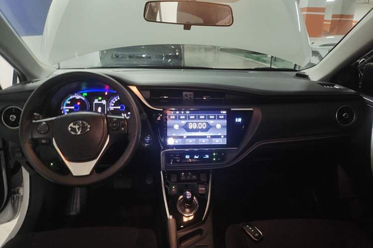 Used Toyota Corolla Hybrid E+ 2019 1.8L E-CVT Leading Edition Center Console