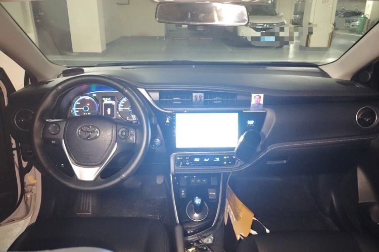Used Toyota Corolla Hybrid E+ 2019 1.8L E-CVT Leading Edition Center Console