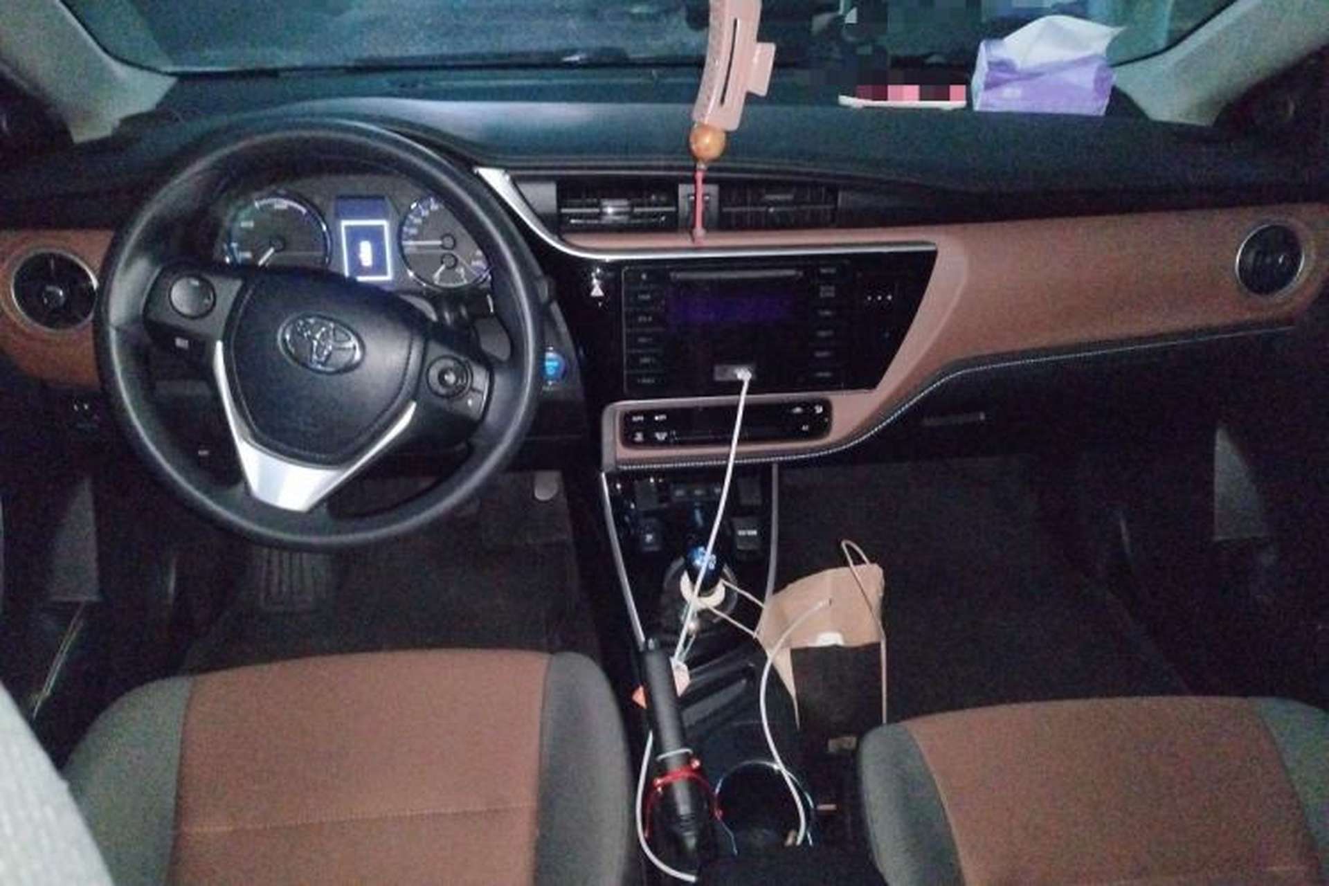 Used Toyota Corolla Hybrid E+ 2019 1.8L E-CVT Leading Edition Center Console