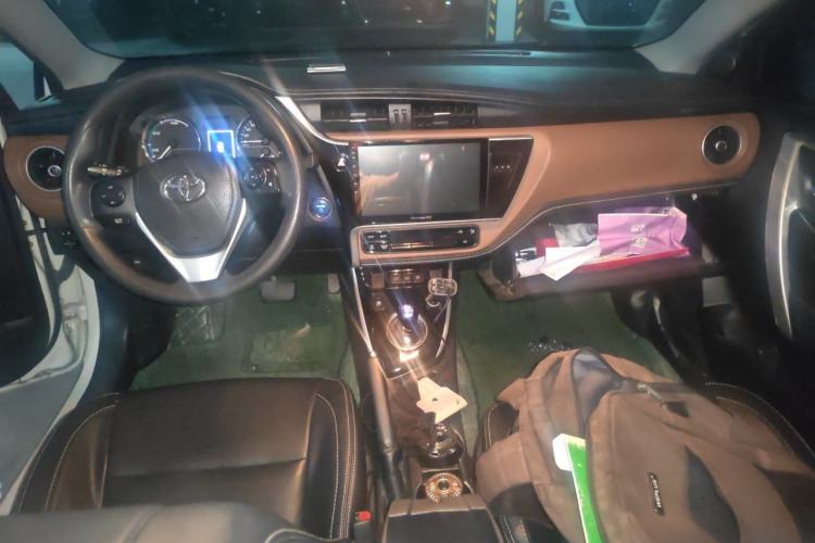 Used Toyota Corolla Hybrid E+ 2019 1.8L E-CVT Leading Edition Center Console