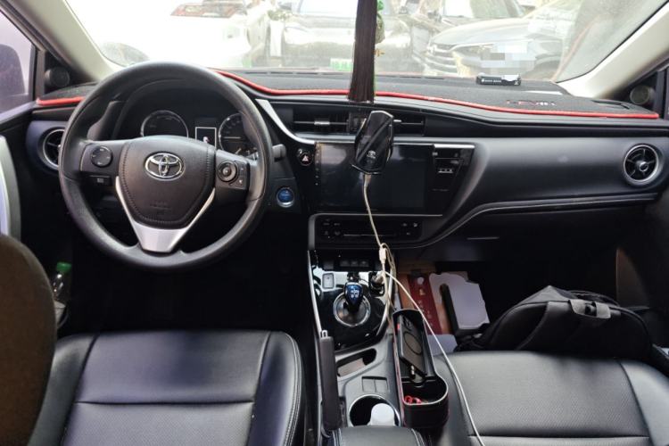 Used Toyota Corolla Hybrid E+ 2019 1.8L E-CVT Leading Edition Center Console
