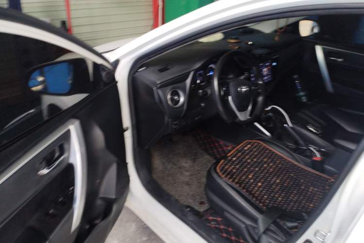Used Toyota Corolla Hybrid E+ 2019 1.8L E-CVT Leading Edition Driver Seat